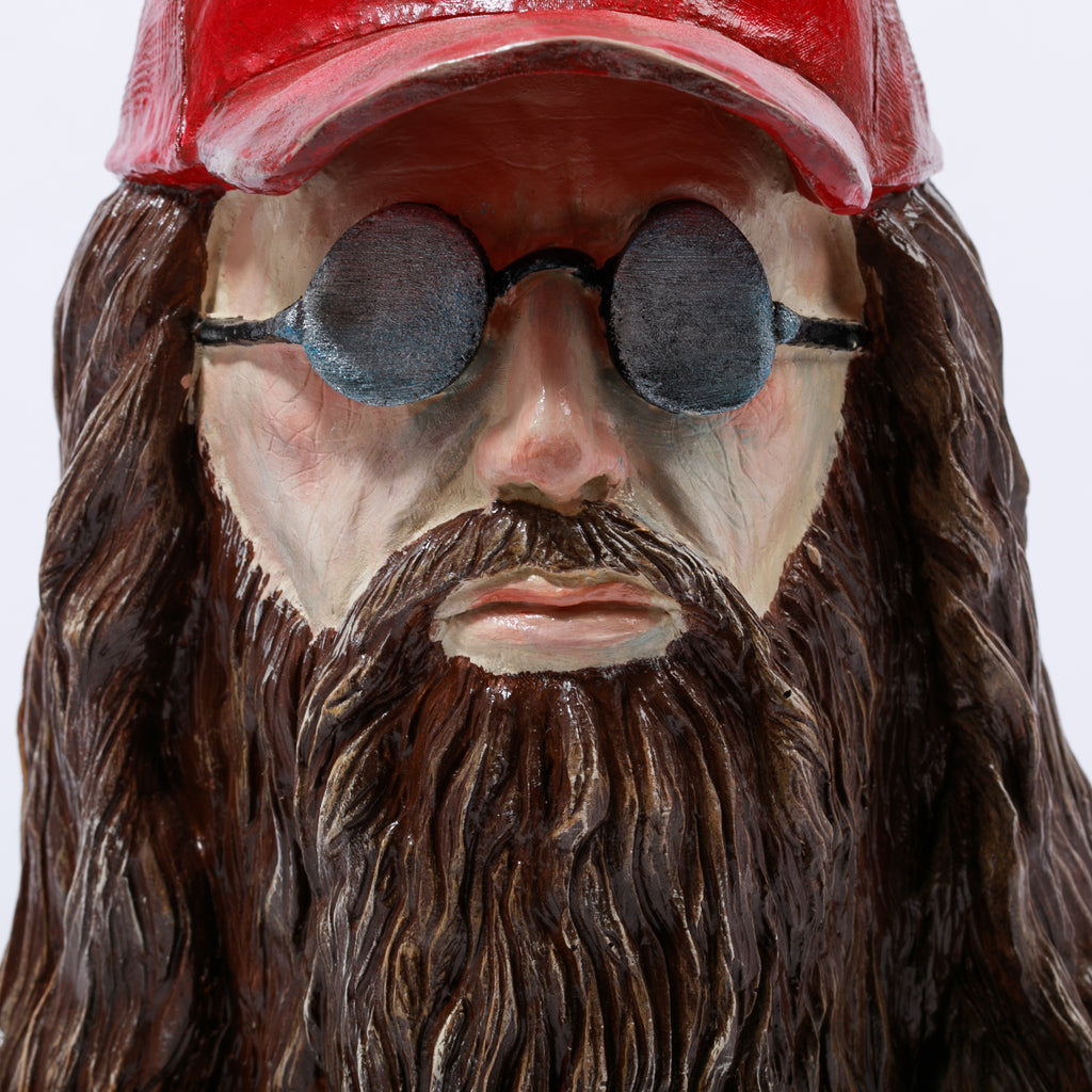 Modern Da Vinci Büstü – Kırmızı Şapkalı ve Gözlüklü Pop Art Heykel